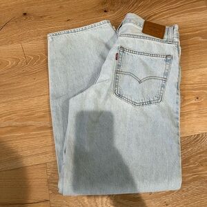 Levi’s Baggy Dad Light Wash Jeans. Brand new condition.